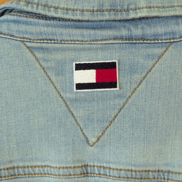 Tommy Hilfiger's Embroidered Jeans Jacket (XL) - Picture 10 of 11